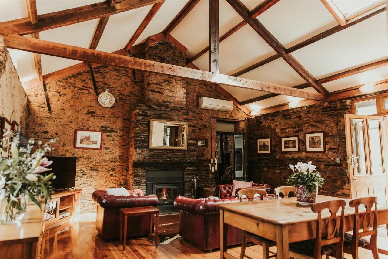 Mintaro Cottage Villa *